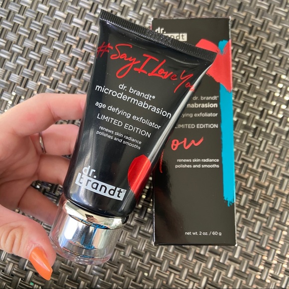 Dr. Brandt skincare microdermabrasion exfoliator